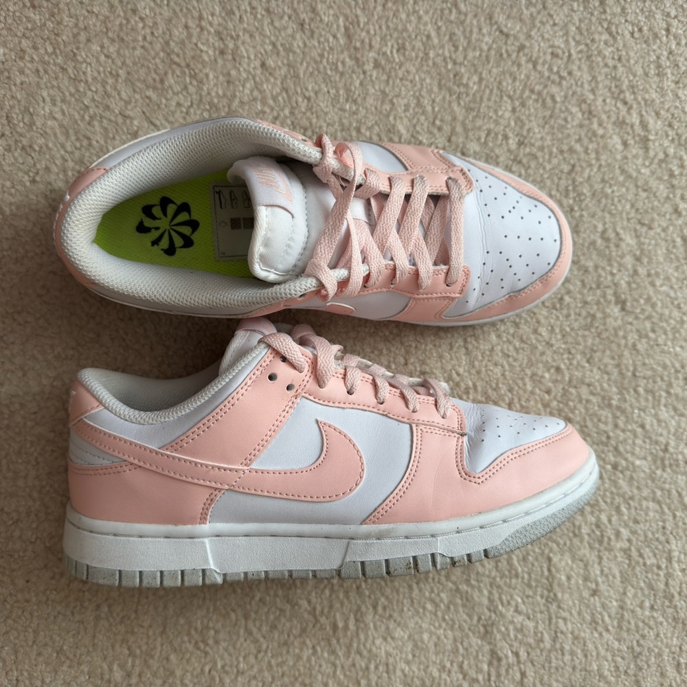 Women’s Nike Dunks